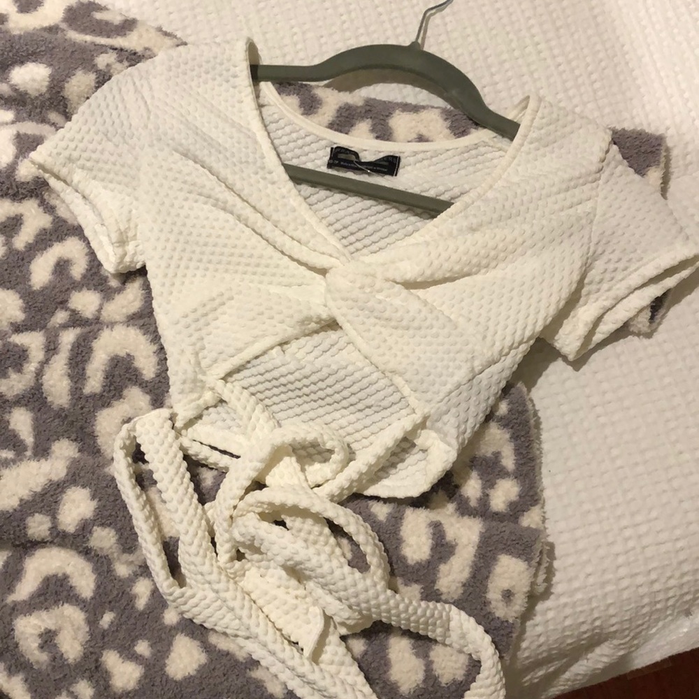 urban outfitters wrap around tie shirt